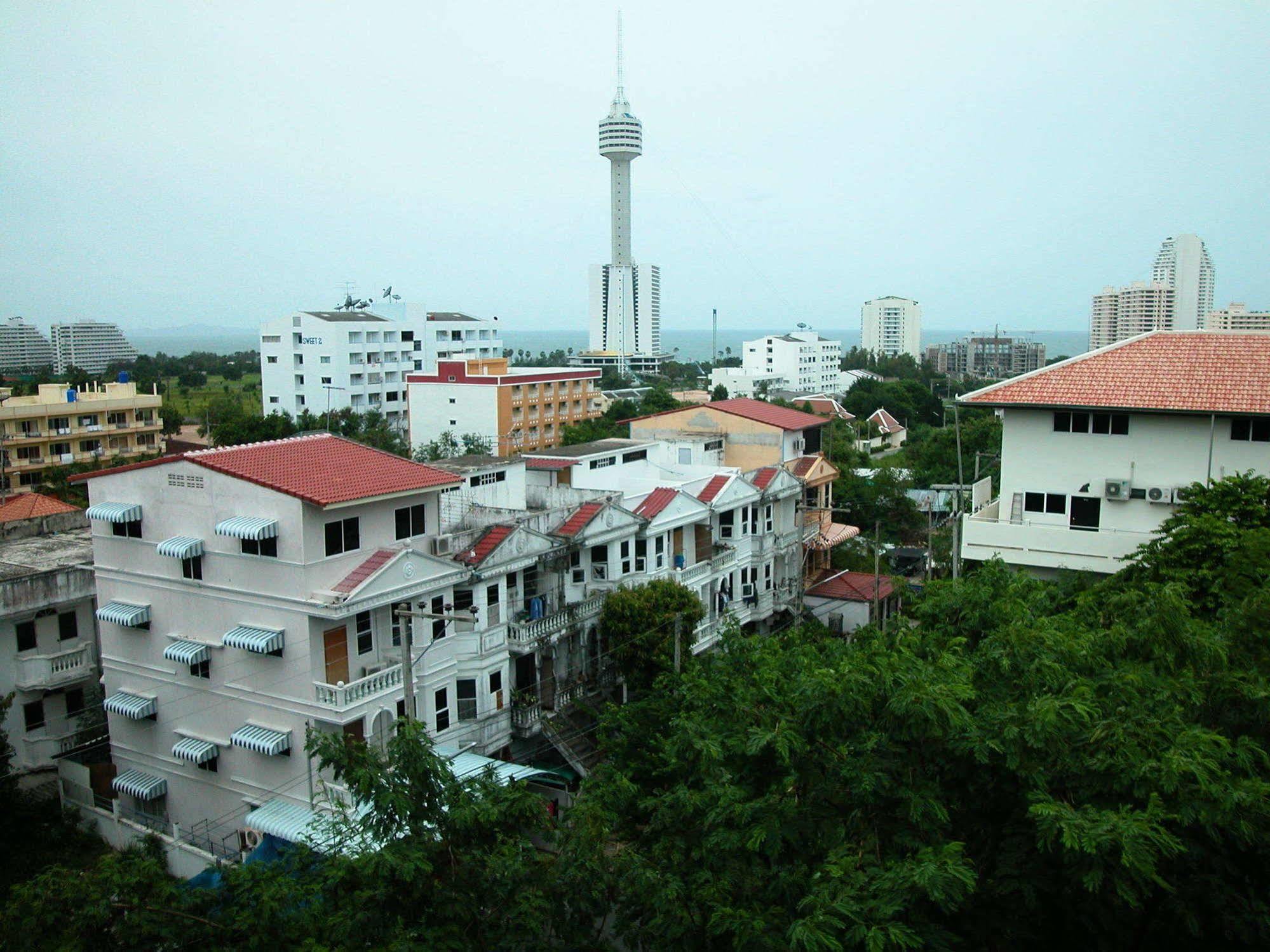 Paramita Pattaya Exteriör bild
