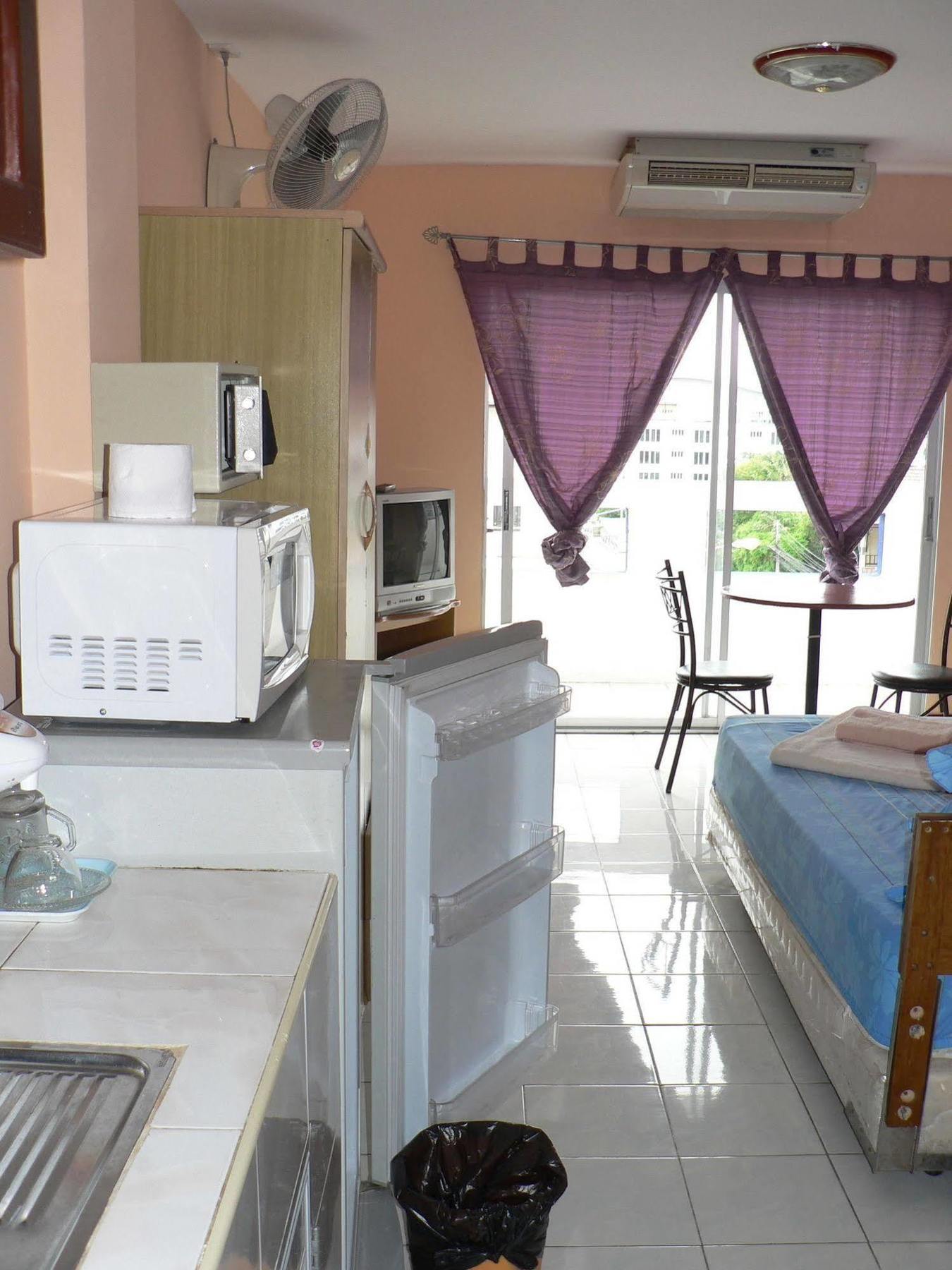 Paramita Pattaya Exteriör bild